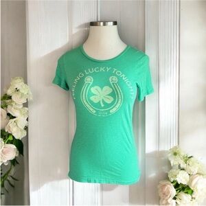 American Eagle Green “Feeling Lucky Tonight” Tee